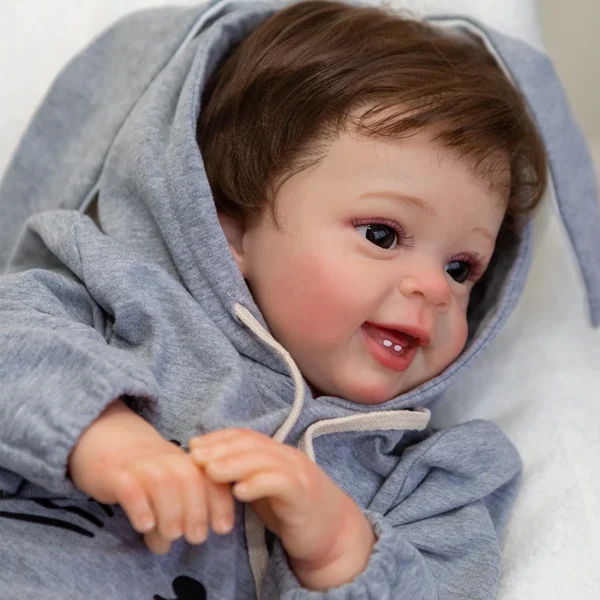 Yannik Lifelike Reborn Baby Doll, 3D Painted Skin with Visible Veins 60cm - Image 2